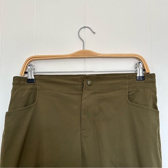 MEC Olive Green Utility Pants - Picture 6 of 6